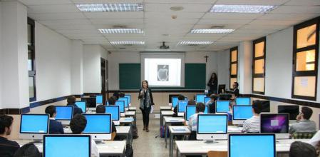 Las carreras que están sorteando mejor la crisis son los sectores de la informática, las telecomunicaciones y los contenidos multimedia