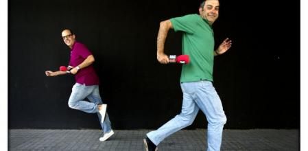 Los periodista de RAC1 Jordi Basté y Toni Clapés