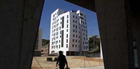 200 pisos de protección en la plaza Eucaliptus de Torre Baró