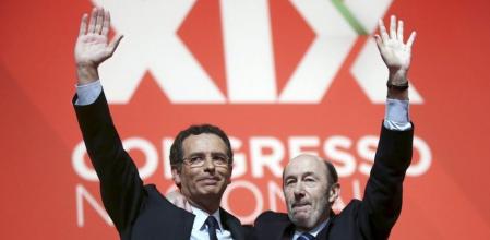 El líder del Partido Socialista de Portugal, António José Seguro, junto a Alfredo Pérez Rubalcaba