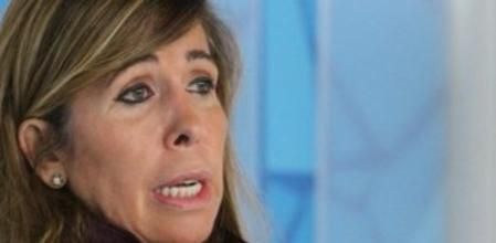 La presidenta del PPC, Alícia Sánchez-Camacho, en la sede de su partido