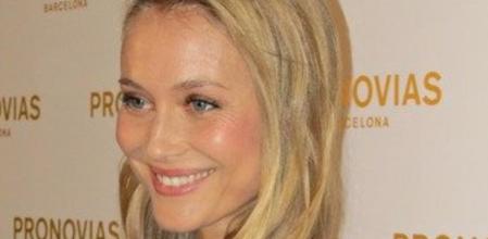 Vanesa Lorenzo durante la presentación de la nueva colección Atelier de Pronovias, en la sede que la firma tiene en el Prat de Llobregat