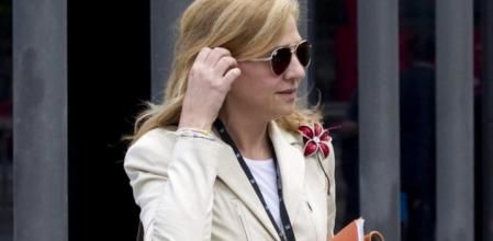 La infanta Cristina, a la salida de su trabajo en la Fundació La Caixa el pasado mes de mayo