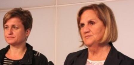 Núria de Gispert y Anna Simó, atienden a los medios de comunicación este jueves por la mañana.