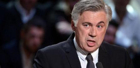 El entrenador del Paris Saint Germain durante la gala de entrega del premio a mejor entrenador de la liga francesa de este año