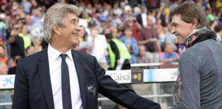 Tito Vilanova y Manuel Pellegrini se saludan en el Camp Nou