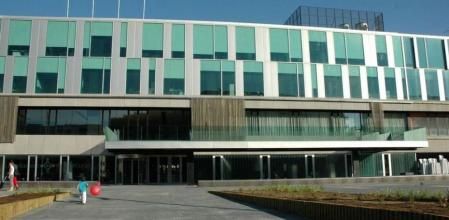 La fachada del Ayuntamiento de Sant Cugat del Vallès