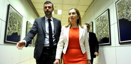 Reunión en la conselleria de Territori i Sostenibilitat entre la ministra Ana Pastor y el conseller Santi Vila