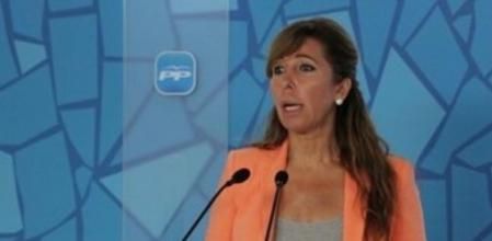 La presidenta del PPC, Alícia Sánchez-Camacho, en rueda de prensa.