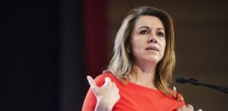 La presidenta de Castilla-La Mancha y secretaria general del PP, María Dolores de Cospedal, durante su intervención en la clausura del acto preparado por el PP en Toledo para celebrar sus dos años al frente del Gobierno de Castilla-La Mancha.