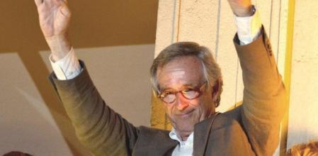 Esta imagen de Xavier Trias celebrando una victoria electoral de CiU para gobernar la ciudad de Barcelona se repetiría según un sondeo del Ayuntamiento