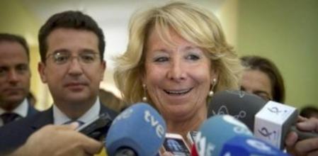 La presidenta del PP de Madrid, Esperanza Aguirre,