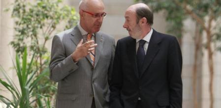 Duran y Rubalcaba conversaron en los pasillos del Senado