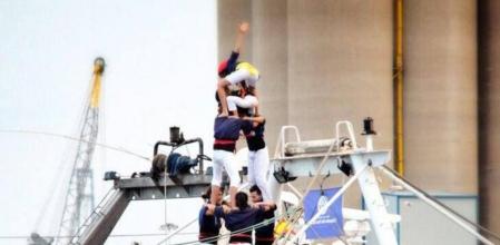 Detall del 3d6 dels Xiquets a la barca de pesca