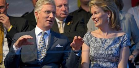 El todavía príncipe Felipe de Bélgica, junto a su esposa, la princesa Matilde