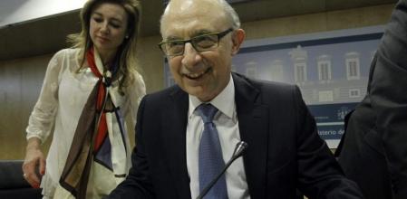 Montoro en el Consejo de Política Fiscal y Financiera junto a la secretaria de Estado de Presupuestos y Gastos de España, Marta Fernández Currás