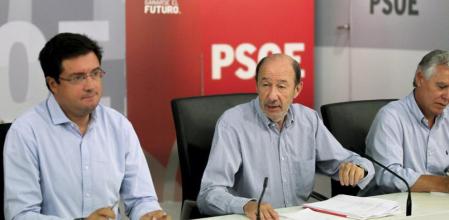 Primera reunión de la ejecutiva del PSOE en Ferraz presidida por Rubalcaba tras el parón vacacional
