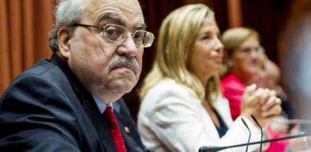 El conseller Andreu Mas-Colell, en el Parlament para explicar los presupuestos prorrogados para 2013.