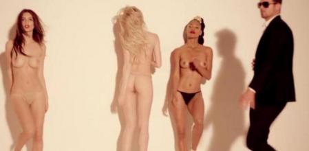 El videoclip de Thicke tiene un gran número de parodias en internet, con los papeles invertido