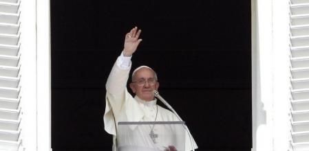 Francisco, en el balcón de El Vaticano.