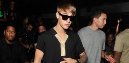 Justin Bieber en el desfile de Y-3 durante la Semana de la Moda de Nueva York