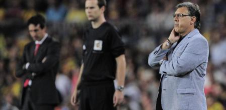 Tata Martino se pasó el partido dando indicaciones a sus jugadores