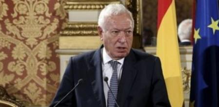 El ministro español de Asuntos Exteriores, José Manuel García-Margallo, comparece durante una rueda de prensa conjunta con el ministro de Exteriores de Francia, Laurent Fabius
