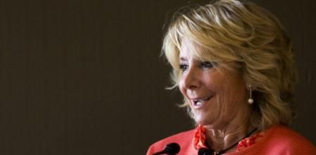 La presidenta del PP de Madrid, Esperanza Aguirre, ha opinado en el Círculo Ecuestre de Barcelona que España 