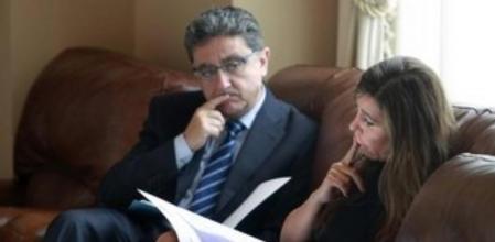 La líder del PPC, Alicia Sánchez-Camacho, y el portavoz de los populares en el Parlament, Enric Millo, minutos antes de la rueda de prensa en la que la presidenta del PPC ha pedido a PSC y UDC que 