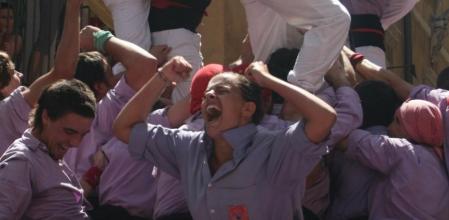 La Colla Jove celebrant un castell a la diada de Sant Magí - 2011