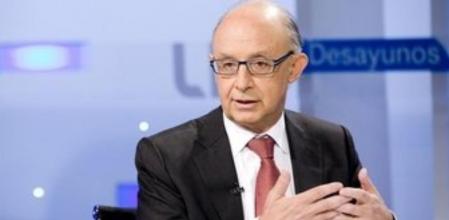 El ministro de Hacienda, Cristóbal Montoro, en el programa de TVE 'Los Desayunos'