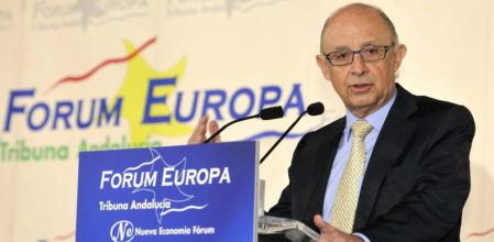 El ministro de Hacienda y Administraciones Públicas, Cristóbal Montoro, durante el desayuno informativo del ciclo Fórum Europa en Sevilla