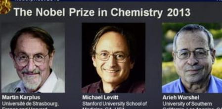 Detalle de una pantalla en la que aparecen las fotografías de los científicos galardonados con el Premio Nobel de Química 2013, (de izda a dcha) el investigador austríaco Martin Karplus, el sudafricano Michael Levitt y el israelí Arieh Warshel