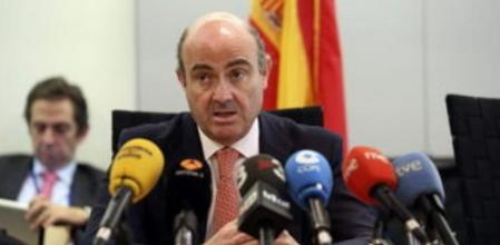 Luis de Guindos ofrece una rueda de prensa para valorar los resultados de su visita a Washington