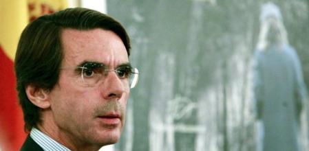 El expresidente del Gobierno José María Aznar, durante su intervención en la presentación, en San Sebastián, del libro de testimonios de víctimas del terrorismo 'Cuando la maldad golpea'