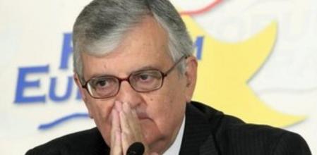 El fiscal general del Estado, Eduardo Torres-Dulce, durante su intervención esta mañana en el desayuno informativo de la tribuna Fórum Europa, en Madrid.