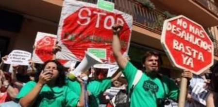 Una protesta de la PAH contra los desahucios