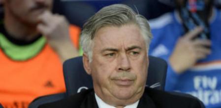 Carlo Ancelotti durante el clásico en el Camp Nou