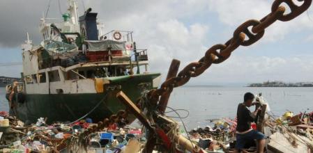 Las consecuencias del cambio climático: El tifón Haiyan arrasó con todo lo que encuentró a su paso