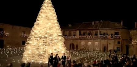 Rodado por el director de 'Blancanieves' y con las mejores voces de la canción española.