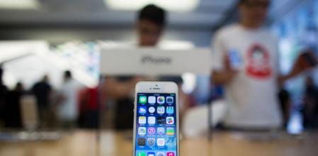 El iPhone 5S, que salió al mercado en octubre de 2013, vería ahora rebajado su precio
