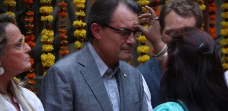 Artur Mas, durante la ceremonia de bienvenida en Streets of India.