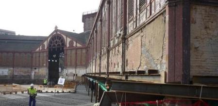 Vista de las obras en el mercado de Sant Antoni de Barcelona, que contará con cuatro subterráneos