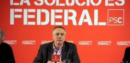El primer secretario del PSC, Pere Navarro, durante la 'Setmana del Federalisme' en Girona.