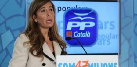 La líder del PPC, Alícia Sánchez-Camacho, en rueda de prensa.