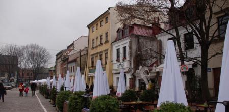 Exterior del restaurante Ariel, que aparece en 'La lista de Schindler', situado en el barrio judío de Cracovia, ahora convertido en destino de turistas atraídos por la película
