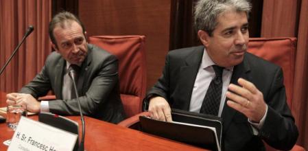 El conseller Francesc Homs ha comparecido ante el Parlament para explicar los actos del Tricentenari 1714 junto al comisario de los actos, Miquel Calçada