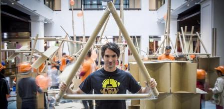 Todd Sampson quién demostrará a los telespectadores que se puede ser más inteligente, tener más memoria y retrasar el envejecimiento de nuestras neuronas con un duro entrenamiento