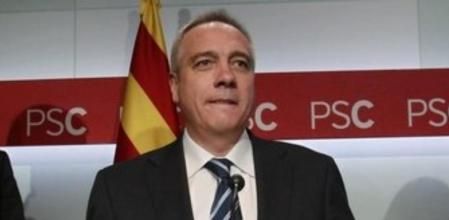 El primer secretario del PSC, Pere Navarro, durante la rueda de prensa en la que ha valorado el acuerdo para la consulta