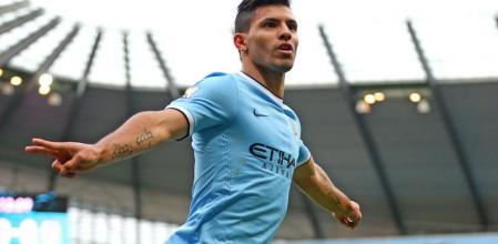 Sergio Agüero celebra su gol ante el Arsenal
